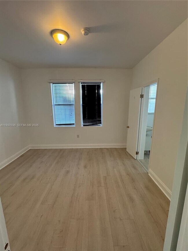 Building Photo - 1027 Euclid Ave