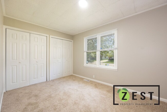 Building Photo - 20933 Ridgemont Rd