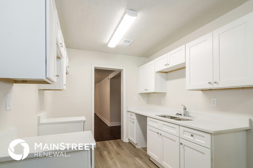Building Photo - 4014 Stowe St