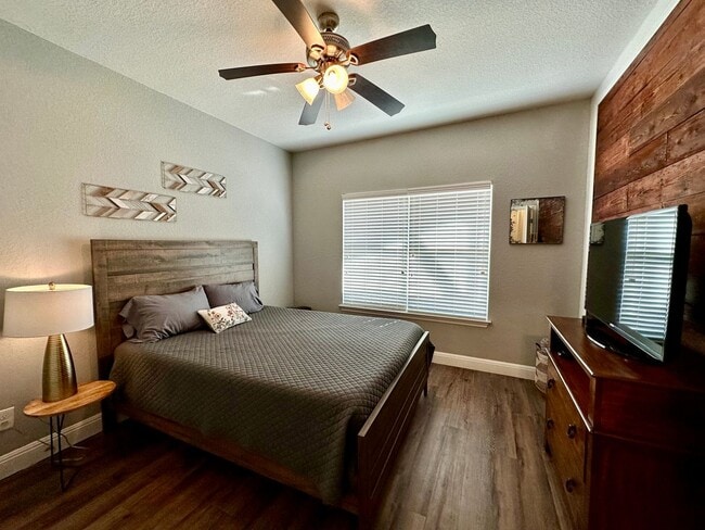 Building Photo - 3 Bedroom / 2 Bathroom super cute house for lease!