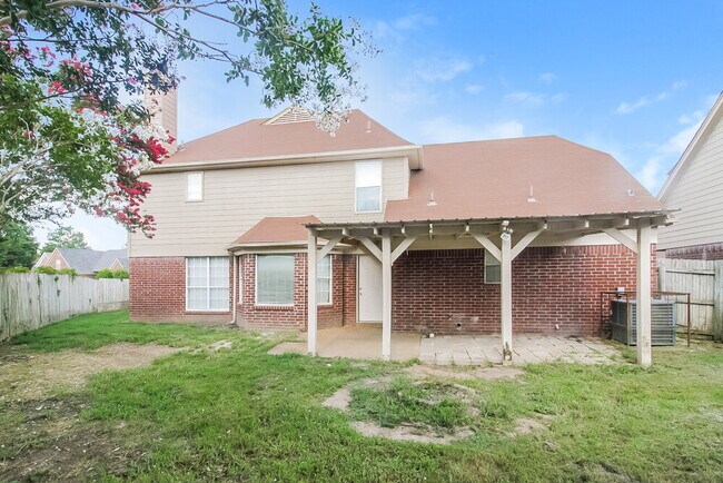 Building Photo - 8085 Conridge Dr