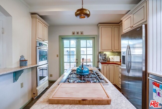 Building Photo - 2154 Willetta Ave N