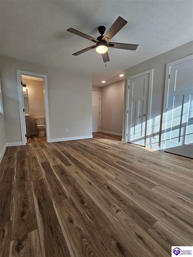 Building Photo - 395 W Crocus Dr