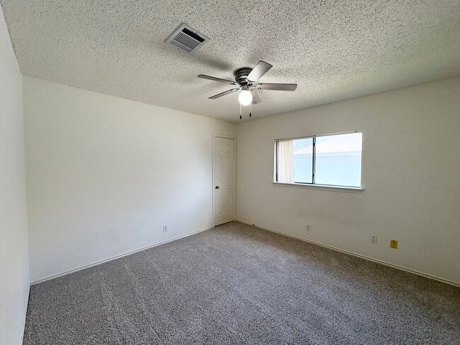 Building Photo - 8332 Montoya Cir