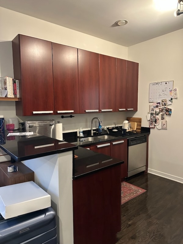 Building Photo - 808 N Greenview Ave