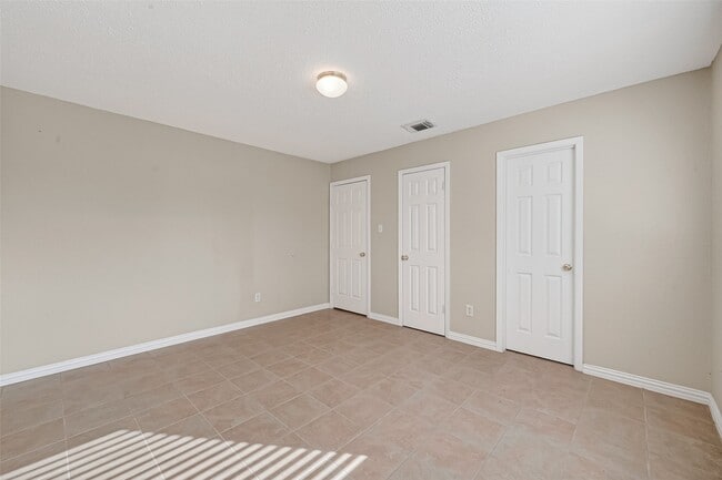 Building Photo - 6515 Morrisglen Ct