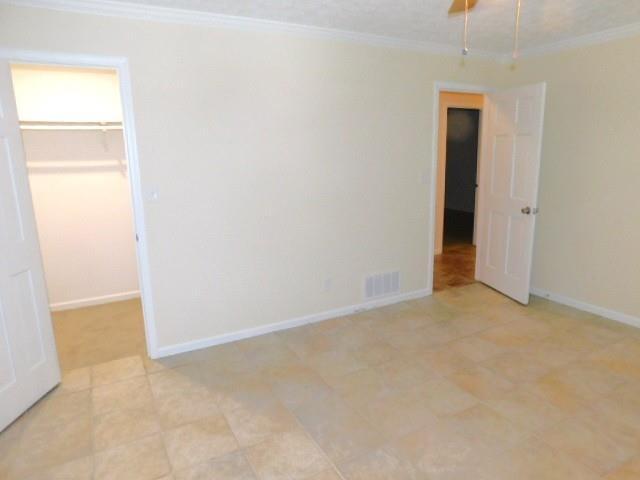 Building Photo - 2817 Thornridge Dr