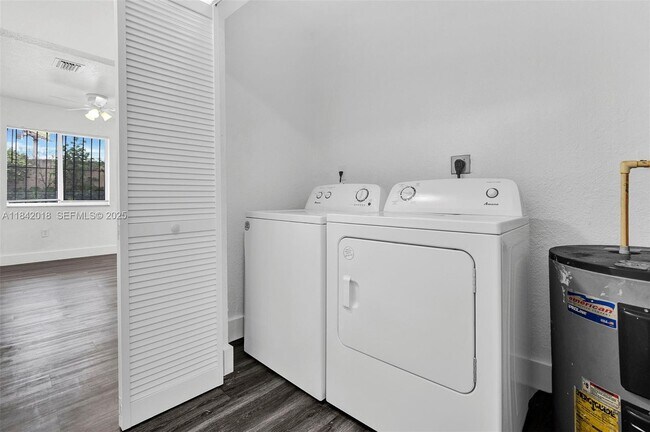 Building Photo - 5753 NW 6th Ave