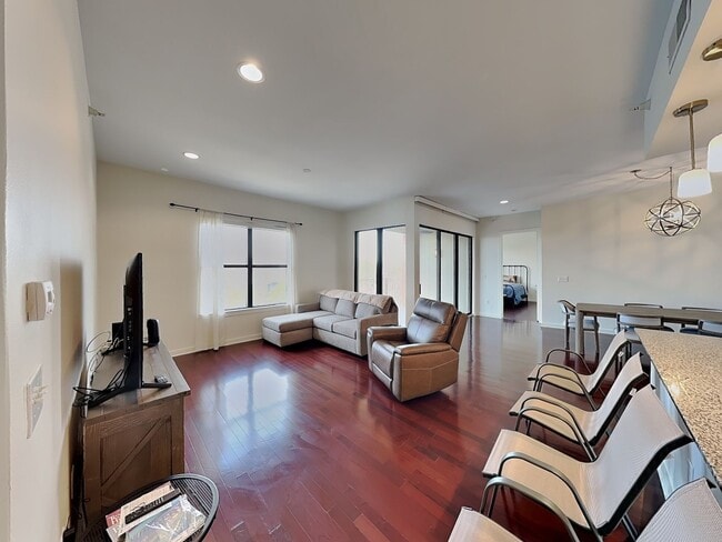 Building Photo - Attractive Arthouse Condo — READY NOW!