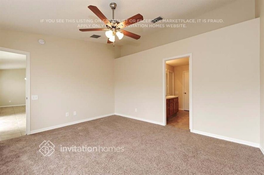 Building Photo - 9403 Posen Pl