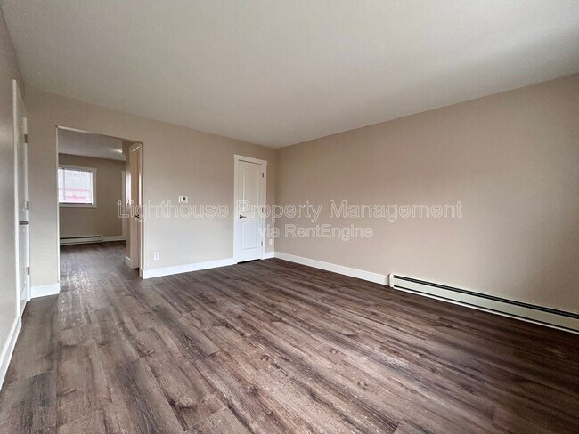 Building Photo - 2875 Taft Ave SW