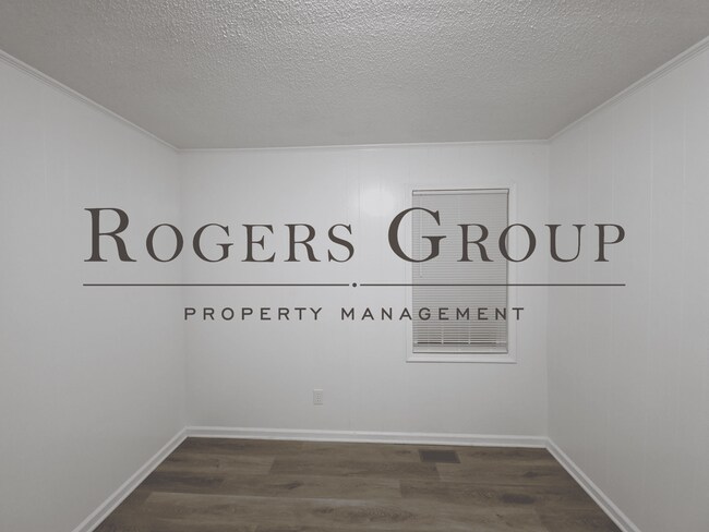 Building Photo - #450 - 208-210 Cooper St Duplex