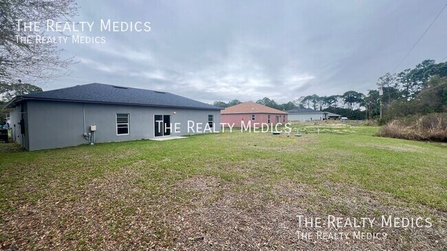 Building Photo - 2122 Sans Souci Ave SE