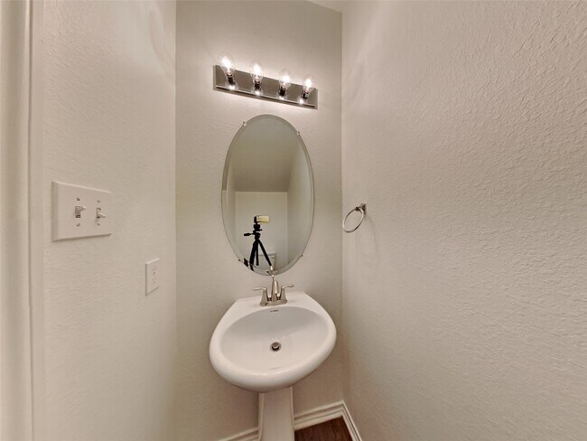 Building Photo - 2838 Wisner Cir