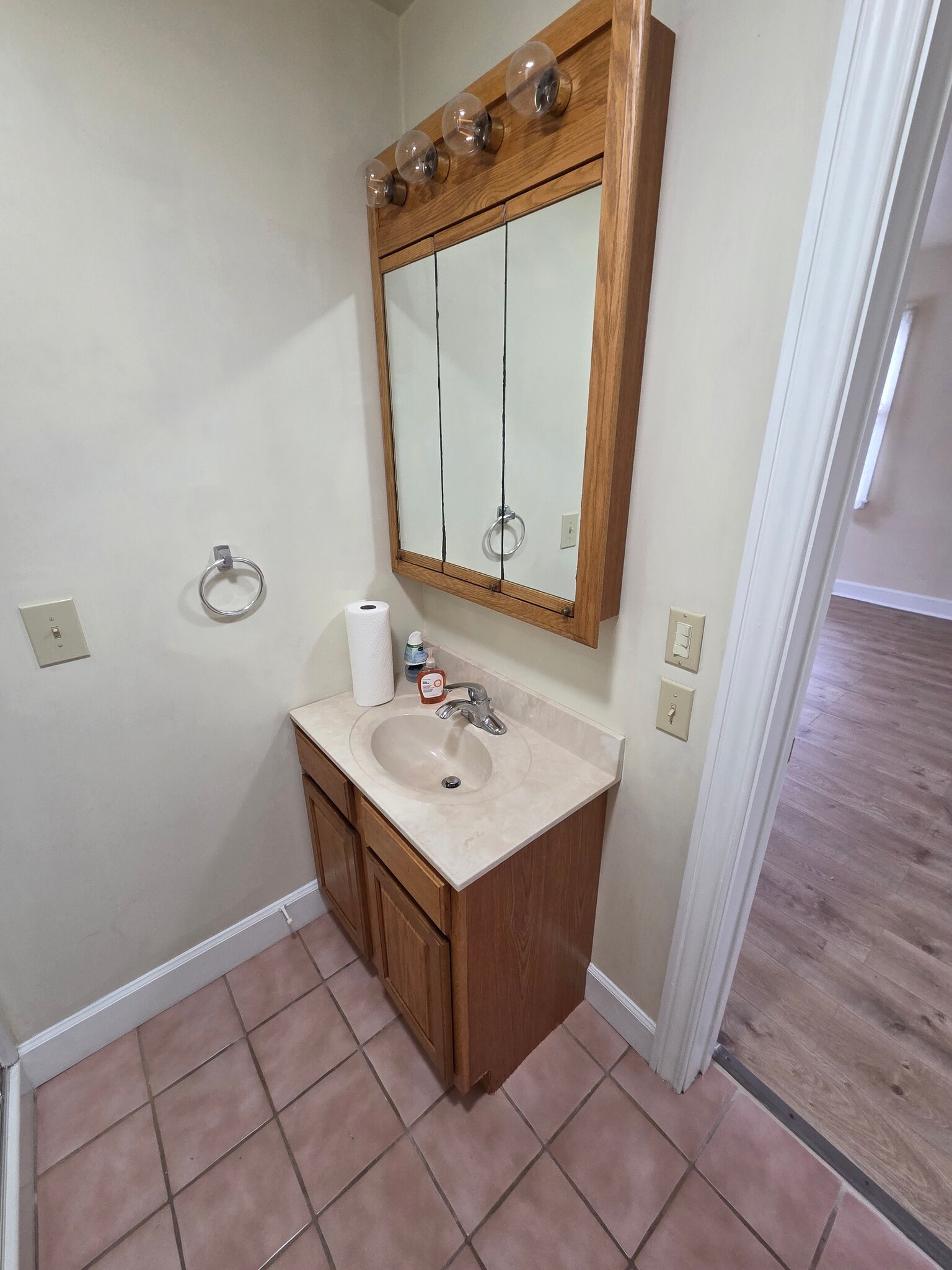 Building Photo - 712 Chambers Ave