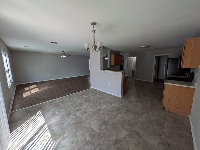 Building Photo - 6130 Wisteria Hill