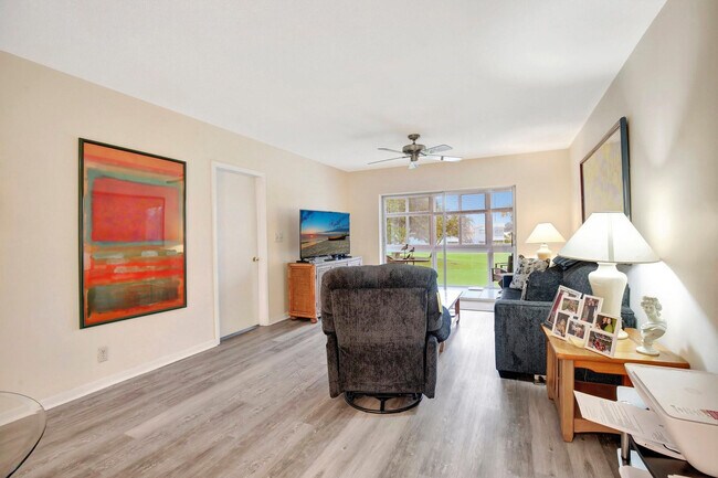 Building Photo - 2650 W Golf Blvd