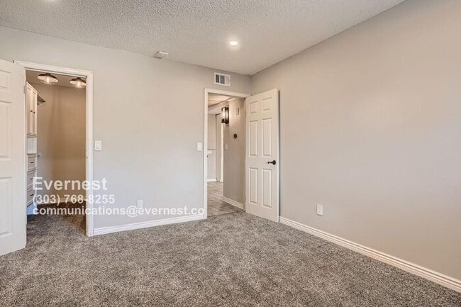 Building Photo - Stylish One-Bedroom Condo in Prime Denver ...