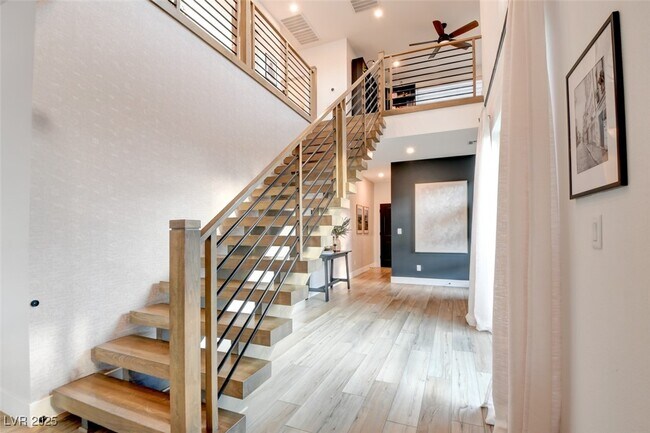 Building Photo - 9702 Starlight Ridge Ave