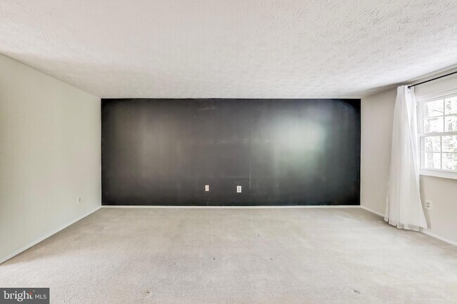 Building Photo - 1337 Crockett Ln
