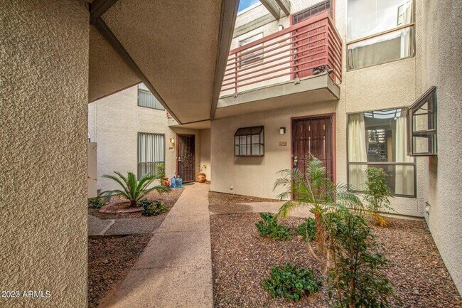 Building Photo - 3434 W Danbury Dr