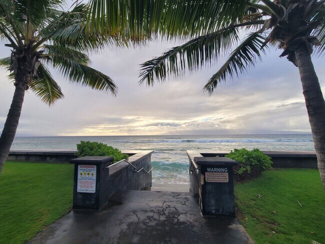 Building Photo - 3559 Lower Honoapiilani Rd