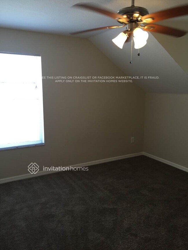 Building Photo - 15502 Tanagerpark Way