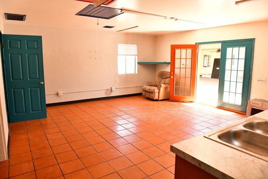 Building Photo - 1175 Cypress Ave