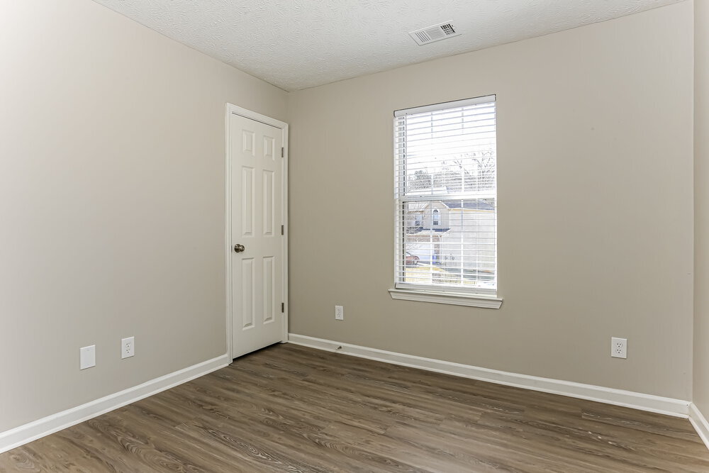 Building Photo - 3300 Rockmill Dr