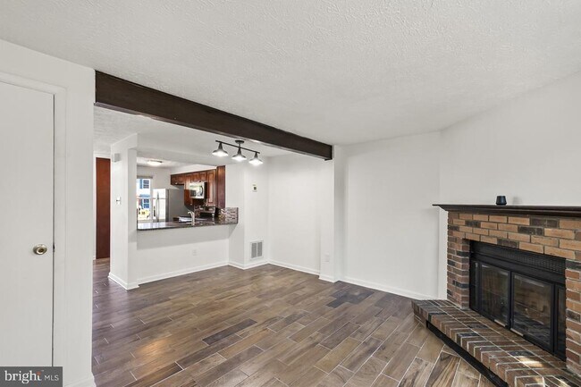 Building Photo - 8315 Brookvale Ct