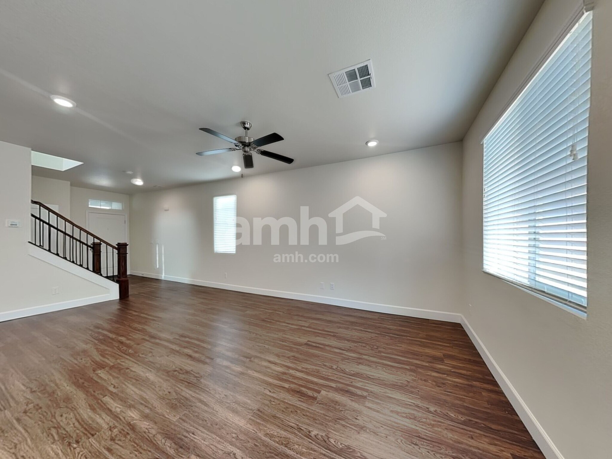 Building Photo - 1806 Viaggio Ave
