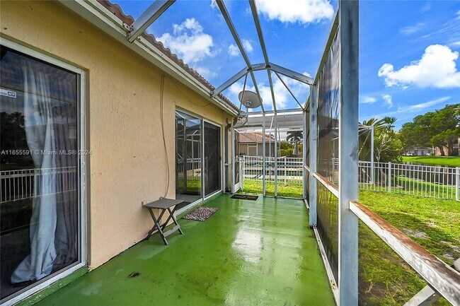 Building Photo - 3884 NW 63rd Terrace