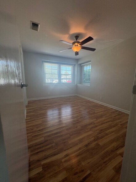 Building Photo - 7108 Santa Ana Cir