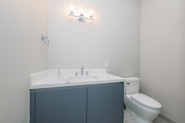 Building Photo - 8120 Stillmeadow Ct