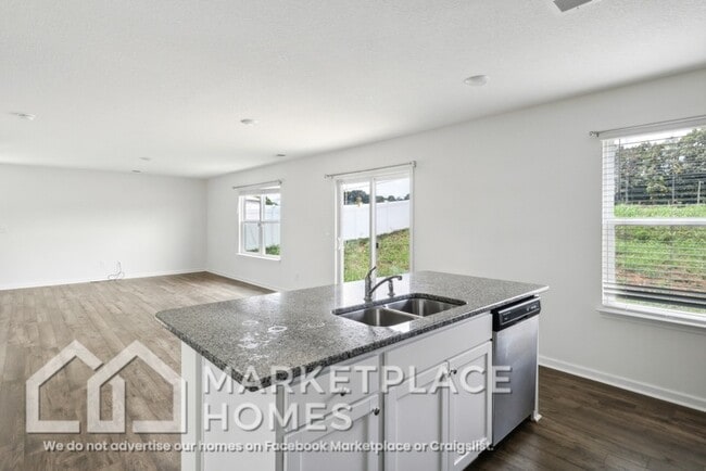 Building Photo - 1208 Cole Dr