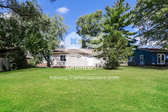 Building Photo - 1485 Wichita Dr S