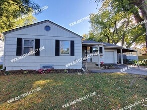 Building Photo - 4 Bedroom 2 Bath Ranch in Prairie Village-Coming SOON!!