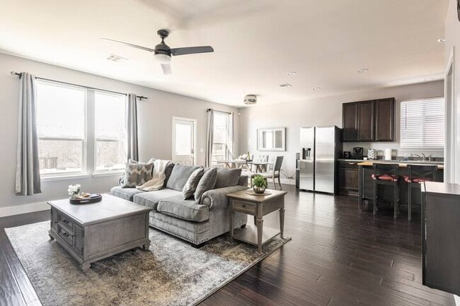 Living Room(1) - 5524 Nelson Oaks Dr