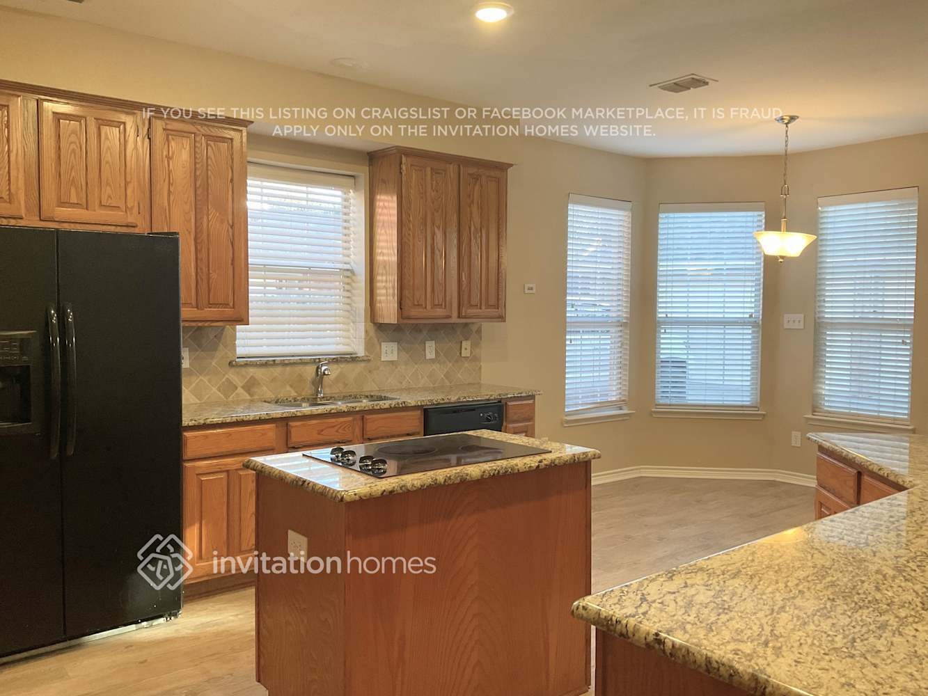 Building Photo - 2 Devon Ct