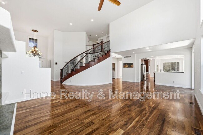 Building Photo - 14325 N Santa Fe St