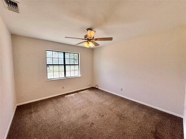 Building Photo - 18512 Carlson Ln