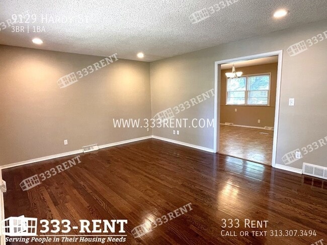 Building Photo - 9129 Hardy St