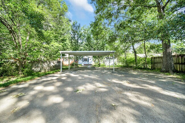 Building Photo - Lovely 3 Bed 2 Bath Home in Monroe!