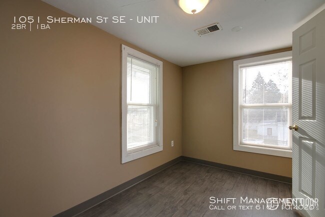Building Photo - 1051 Sherman St SE