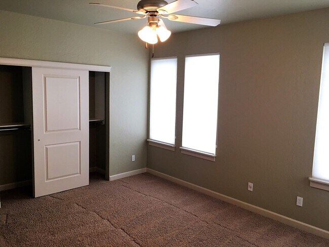 Building Photo - MILL RIVER CONDO (APP#3)