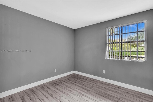 Building Photo - 1263 SW 46th Ave