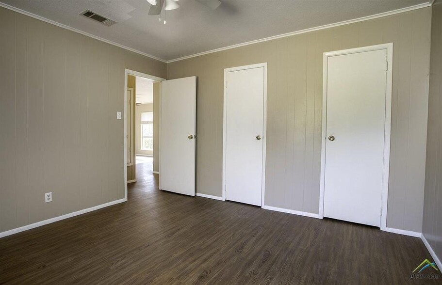 Building Photo - 1511 Milam Dr