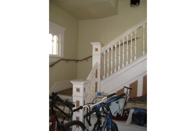  - 1116-1118 W 30th St