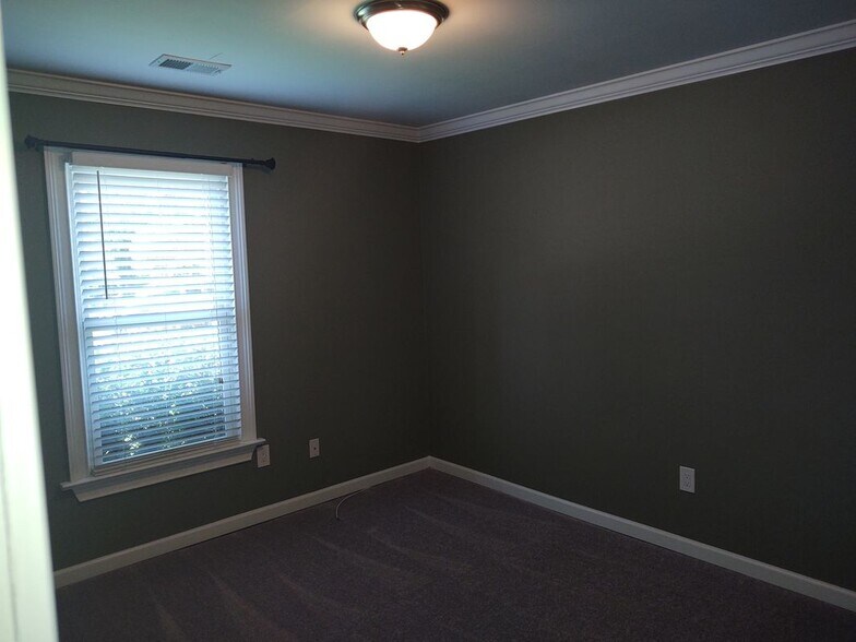 Building Photo - 1921 Shepherds Gate