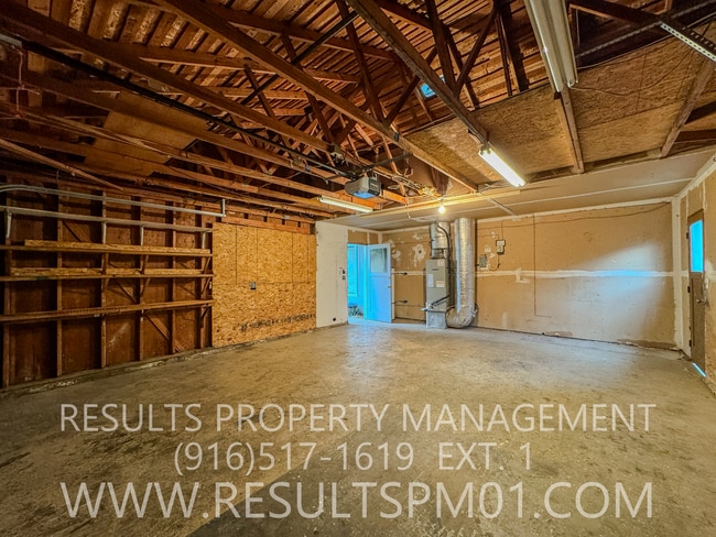 Building Photo - Spacious Single-Story Home in Prime Citrus Heights Location